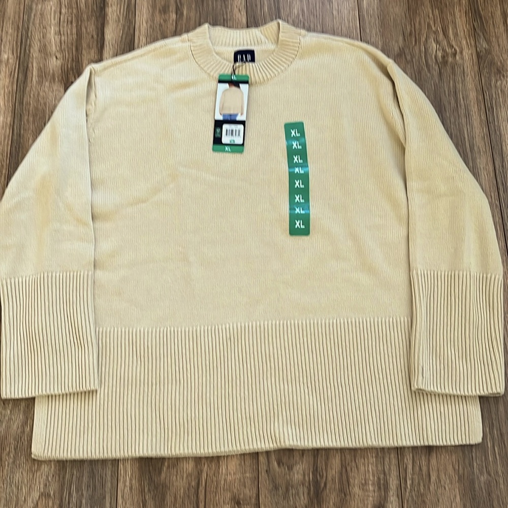 GAP LADIES’ SWEATERS